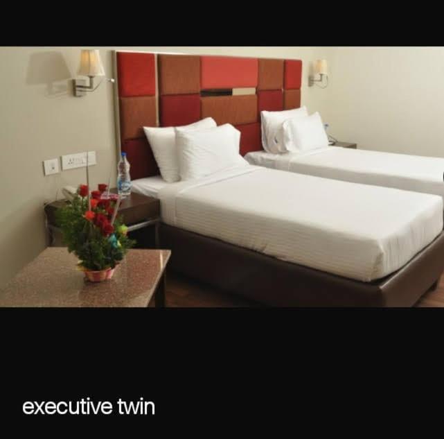 Hotel-S-Park Khammam Zewnętrze zdjęcie